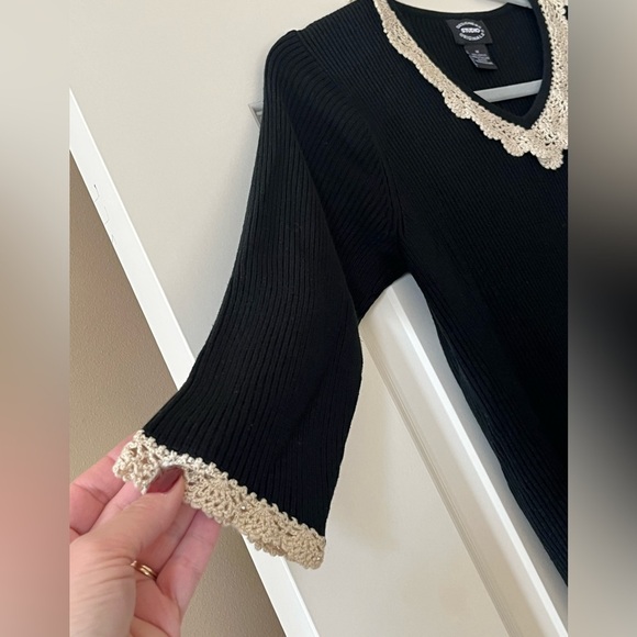 Designers Originals Black Top with Cream Lace - Picture 4 of 10